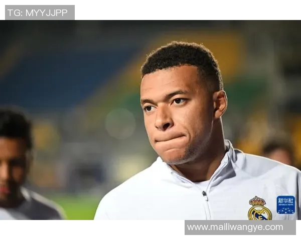 维尼修斯荣膺月度最佳球员称号 实力与表现并肩展现足球巨星风采